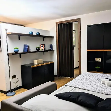 Romeo Secret Apartment